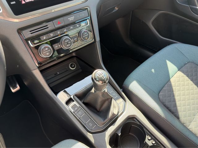 Golf Sportsvan 1.6 TDI IQ.DRIVE