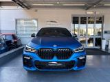 BMW Bmw X6 M M50d - blaue BMW X6 M50