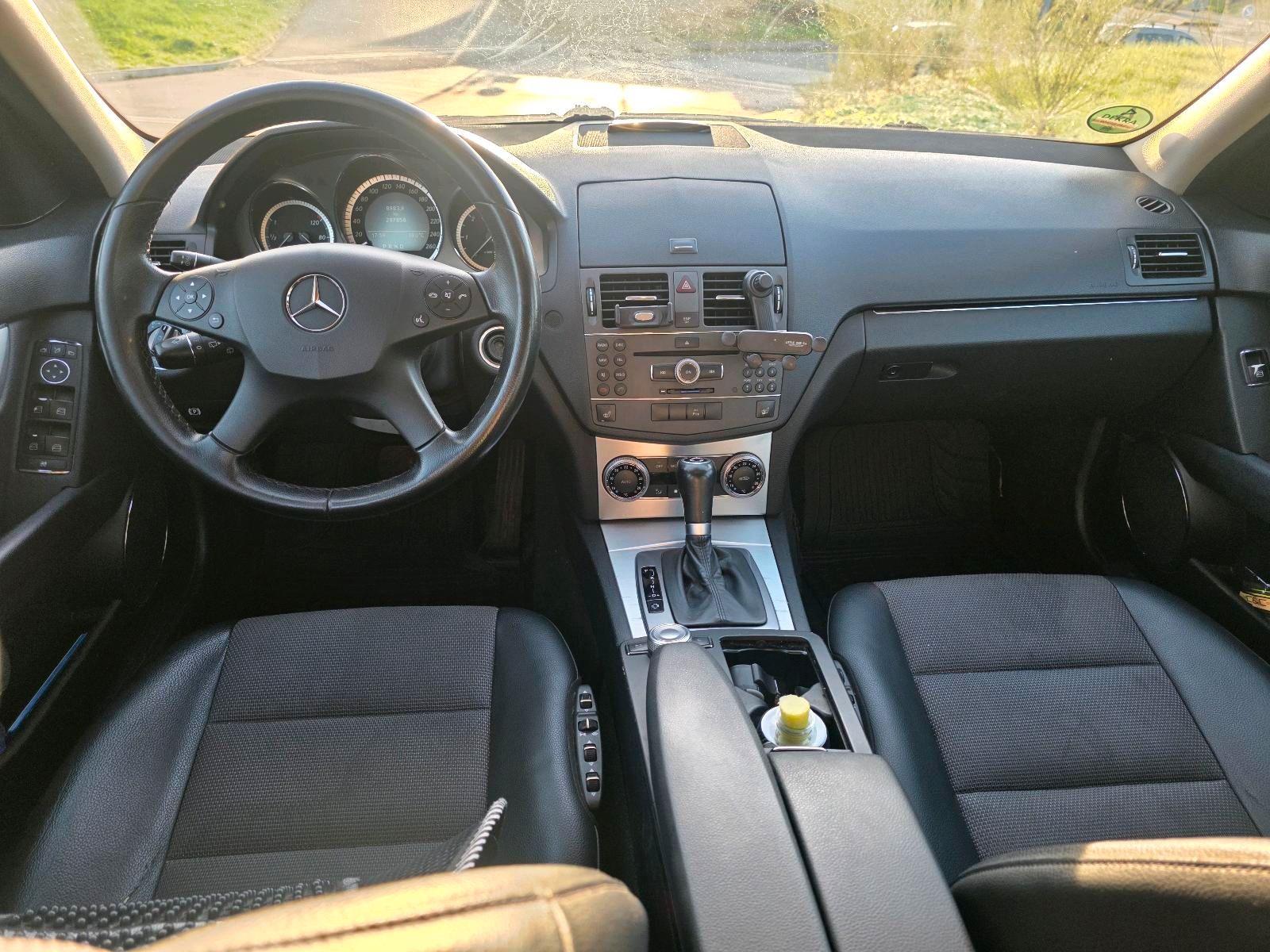Mercedes-Benz C220 2009 — engine 174 HP (128kW)