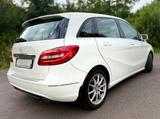 Mercedes-Benz B180 CDI Sport Bi-Xenon SHZ PDC 8xAlu HU04/2028 - Mercedes-Benz B 180: Cdi Sport