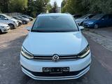 Volkswagen Touran Highline BMT/Start-Stopp - Volkswagen Touran mit Diesel-Antrieb: Limousine