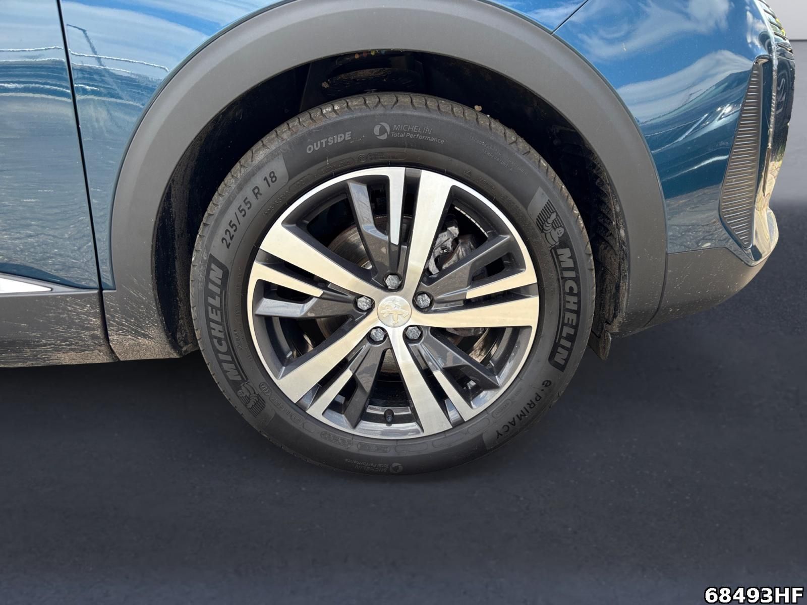 Fahrzeugabbildung Peugeot 3008 Allure Pack 1.2 PureTech 96kW*NAVI*KAMERA*
