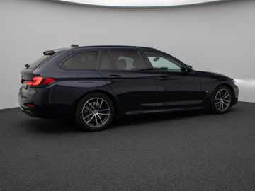 Fahrzeugabbildung BMW 530e M Sport Panorama360°Laser HUD DAB HiFi AHK