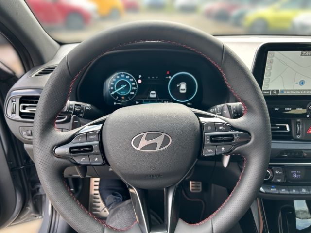 Fahrzeugabbildung Hyundai i30 FL Kombi MJ25 1.5 Benzin Turbo 7-DCT (48V) N