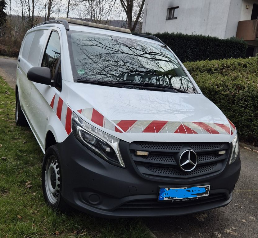 Image of Mercedes-Benz Vito