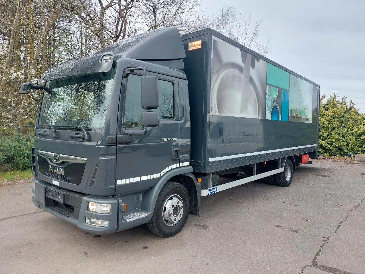 MAN TGL 12.220 4x2 BL koffer 7m + D'Hollandia LBW