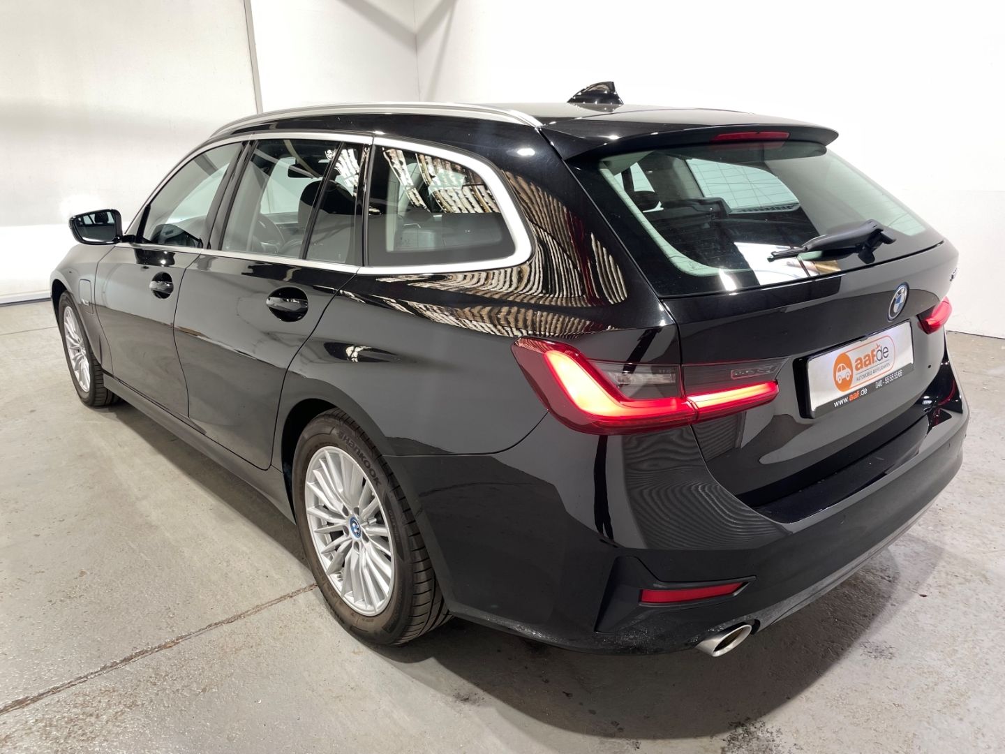 BMW 320 e Touring Sport Line Automatik LED Navi Klim imagem 2