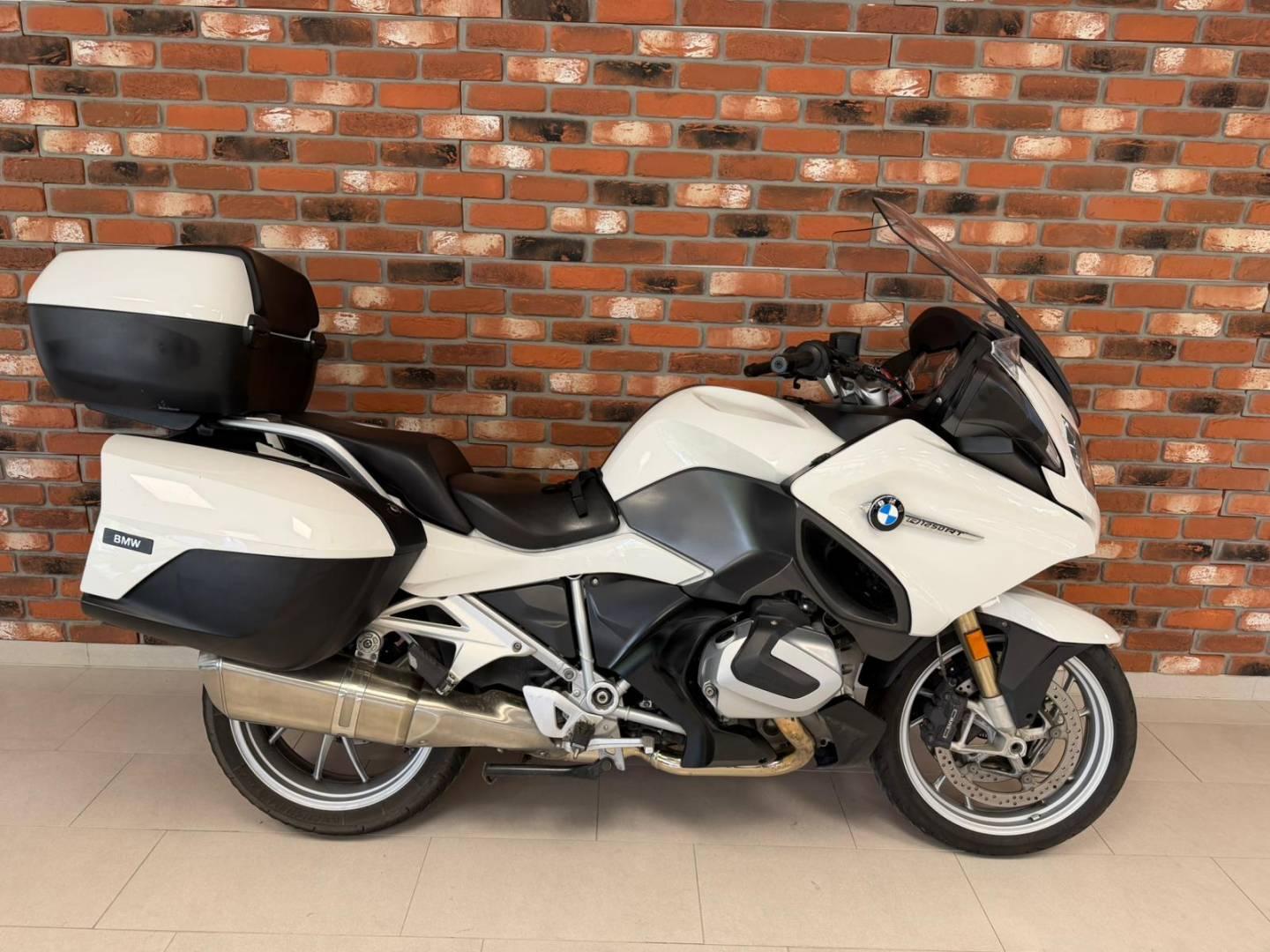 BMW R 1250 RT + Top-Case aus 1.HAND