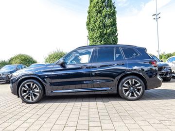 صورة 10 لـ 2024 BMW IX3