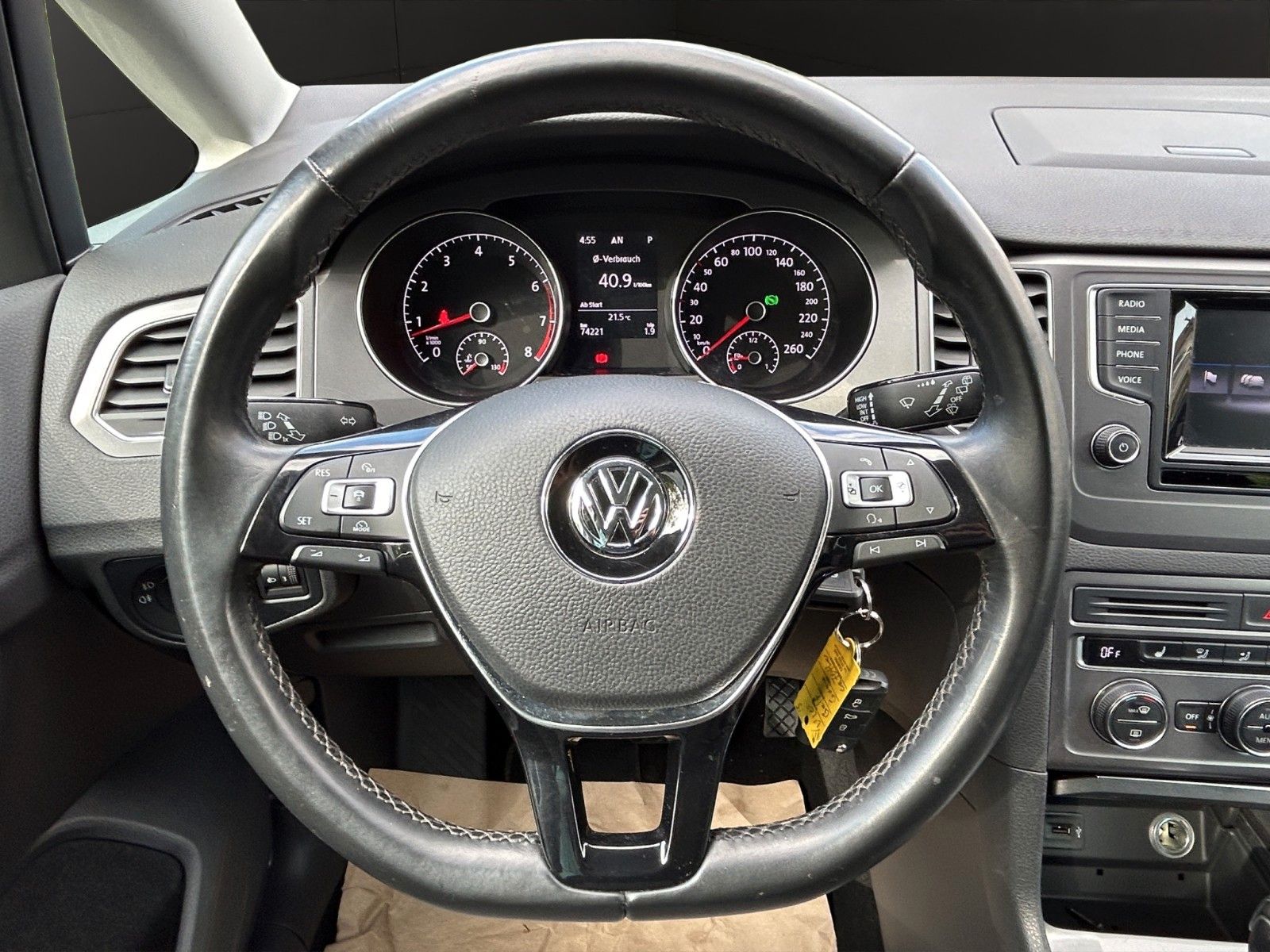Fahrzeugabbildung Volkswagen Golf Sportsvan VII Trendline Automatik/BMT/