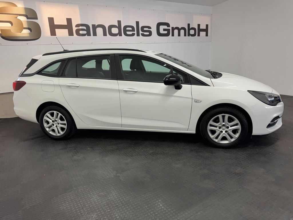 OPEL Astra K Sports Tourer*LED*NAVI*AUTOMATIK*PDC*AHK OPEL Astra K Sports Tourer*LED*NAVI*AUTOMATIK*PDC*AHK