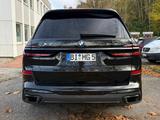 BMW X7 xDrive40d M Paket*Vollausstattung*6 Sitze*Sky - gebrauchte BMW X7 aus dem Jahr 2023