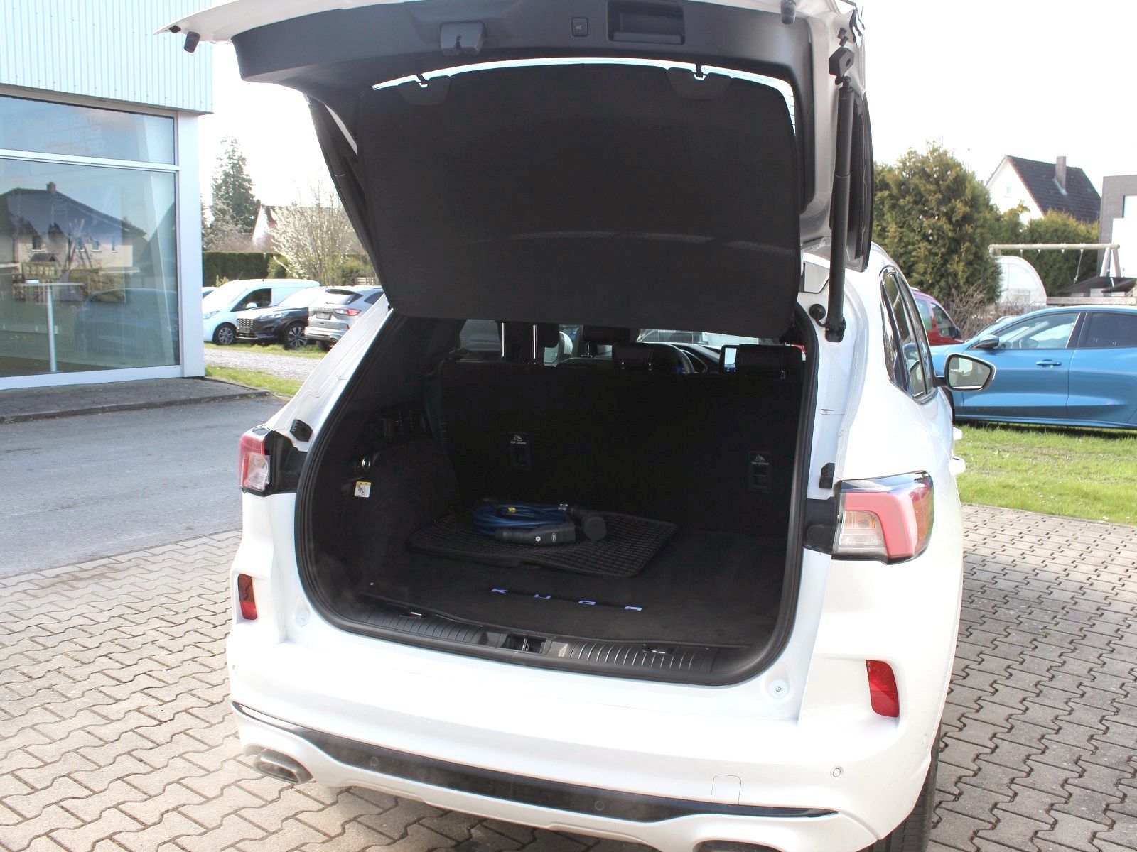 Fahrzeugabbildung Ford Kuga Plug-In Hybrid Vignale 2,5 Duratec