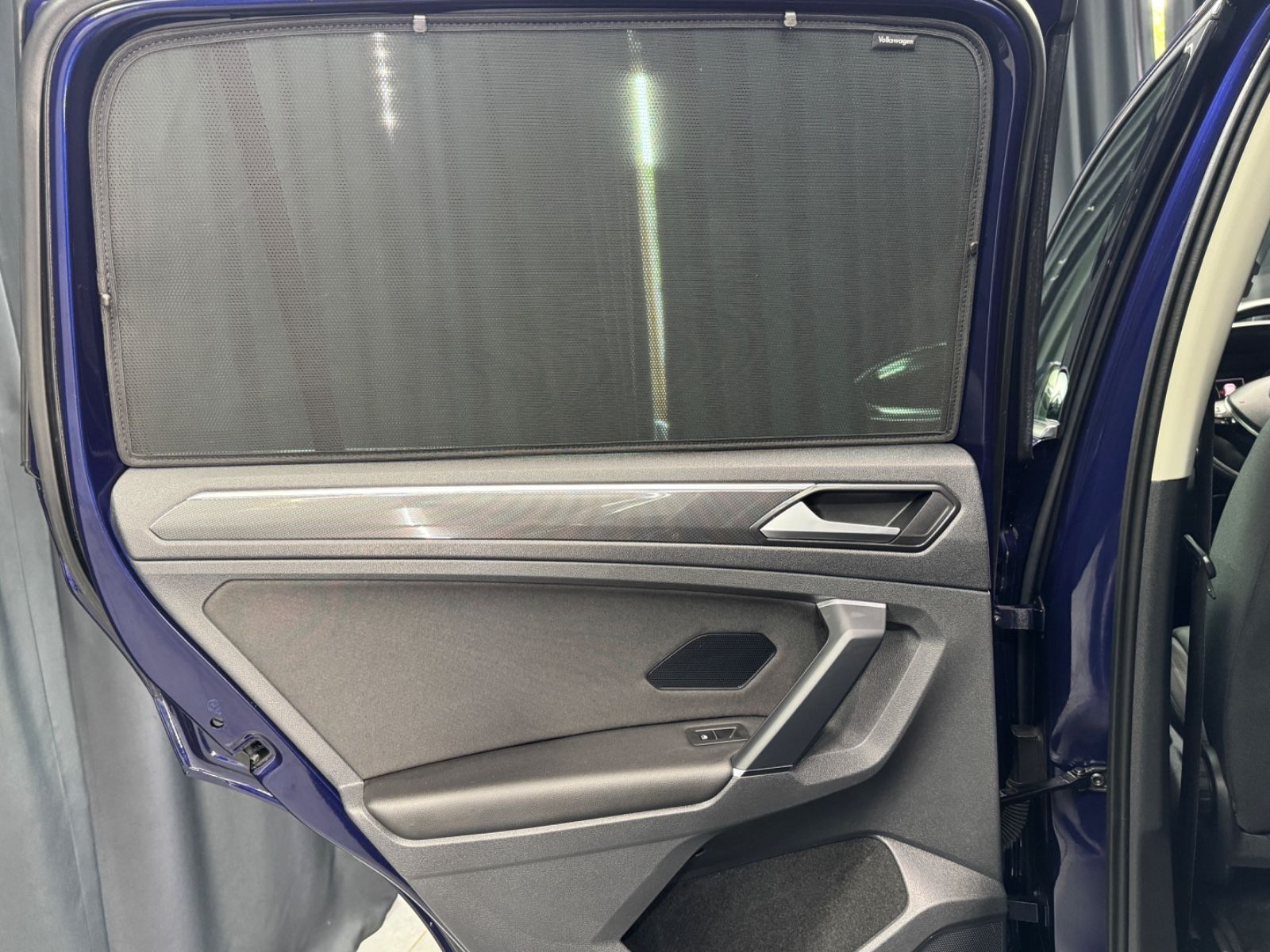 Fahrzeugabbildung Volkswagen Tiguan Highline 4Motion|MASSAGE|AHK|HEAD-UP|DSG|
