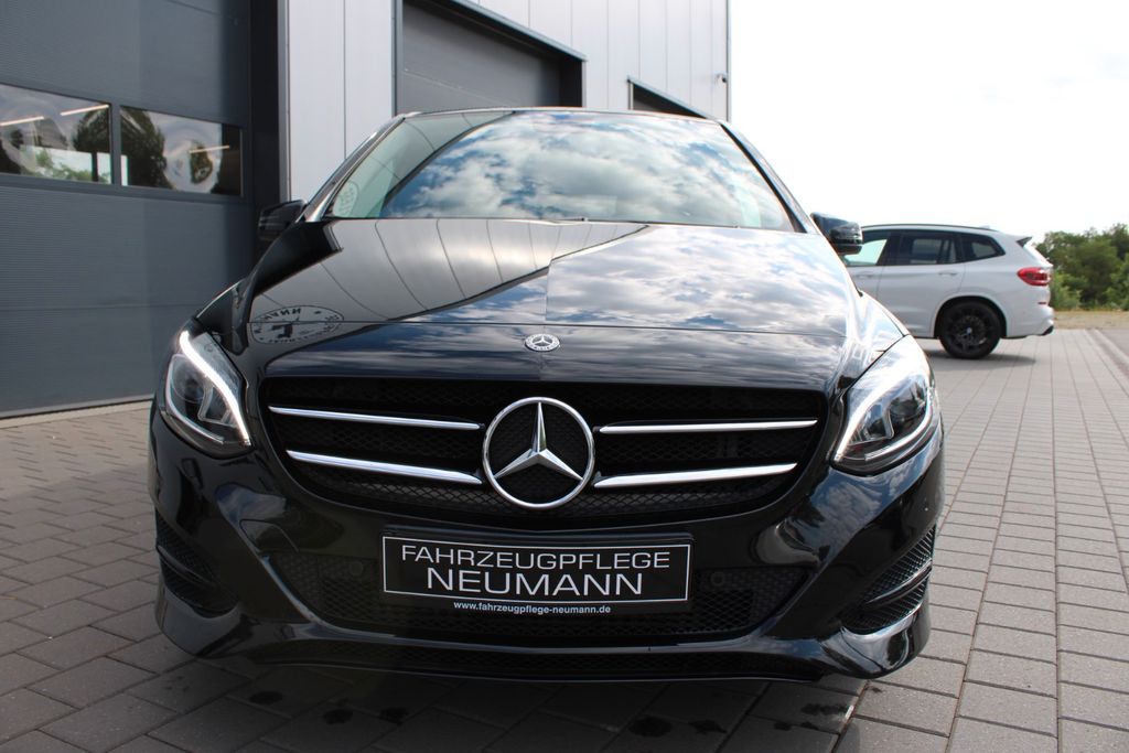 MERCEDES-BENZ B 200 d Urban LED NAVI SHZ PDC AUT
