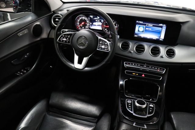Fahrzeugabbildung Mercedes-Benz E 220 d T-Modell TAXI|1HAND|KAMERA|LED|TAXI