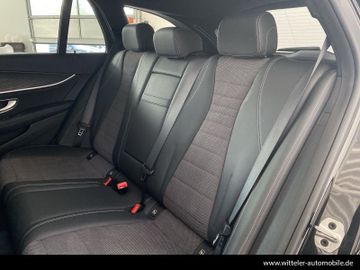 Mercedes E 220 - 7