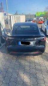 Tesla Model 3 AWD Long Range Highland - Tesla Gebrauchtwagen von 2024