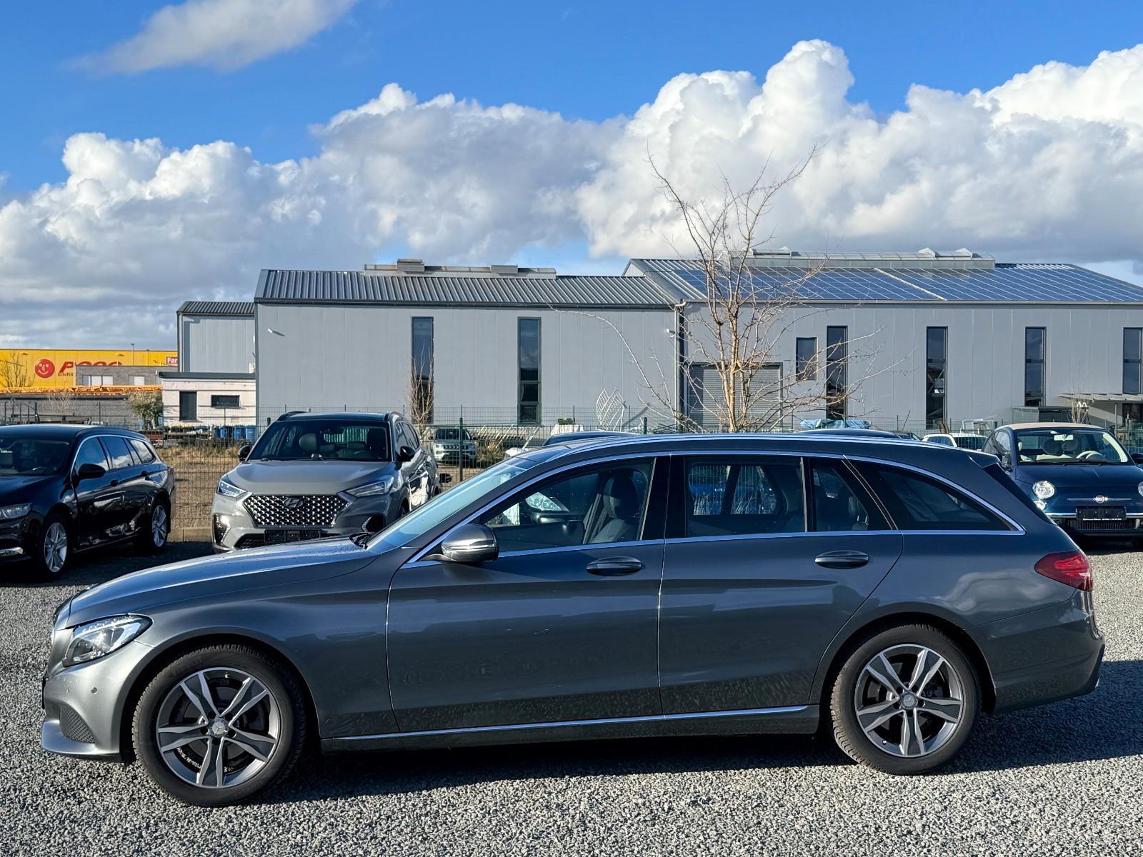 Mercedes-Benz C 180 Avantgarde    Panoramadach
