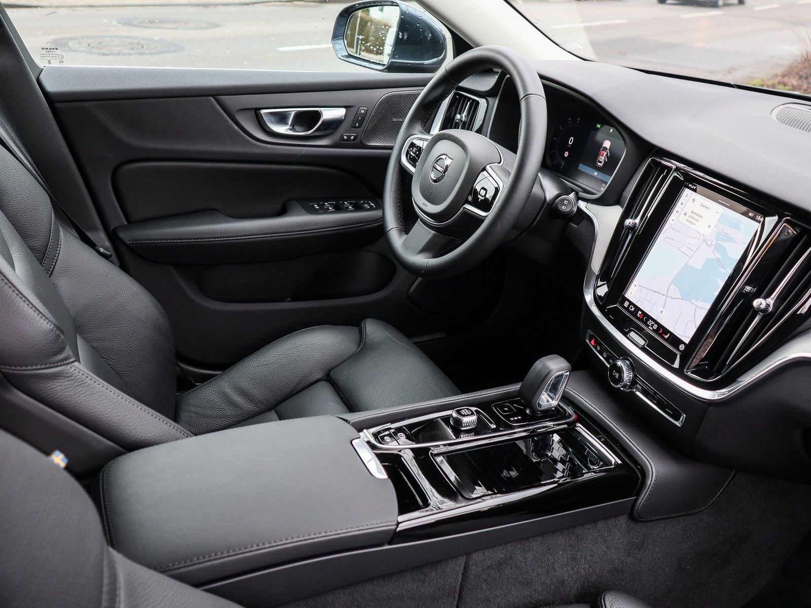 Volvo V60 T6 Plus Bright Recharge Plug-In Hybrid AWD imagem 3