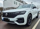 Volkswagen Touareg 3.0 TDI. R-Line Black 4MOT AHK - Volkswagen Touareg in Mainz