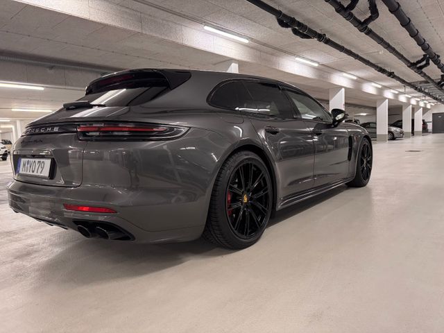 Porsche Panamera Sport Turismo Turbo Approved