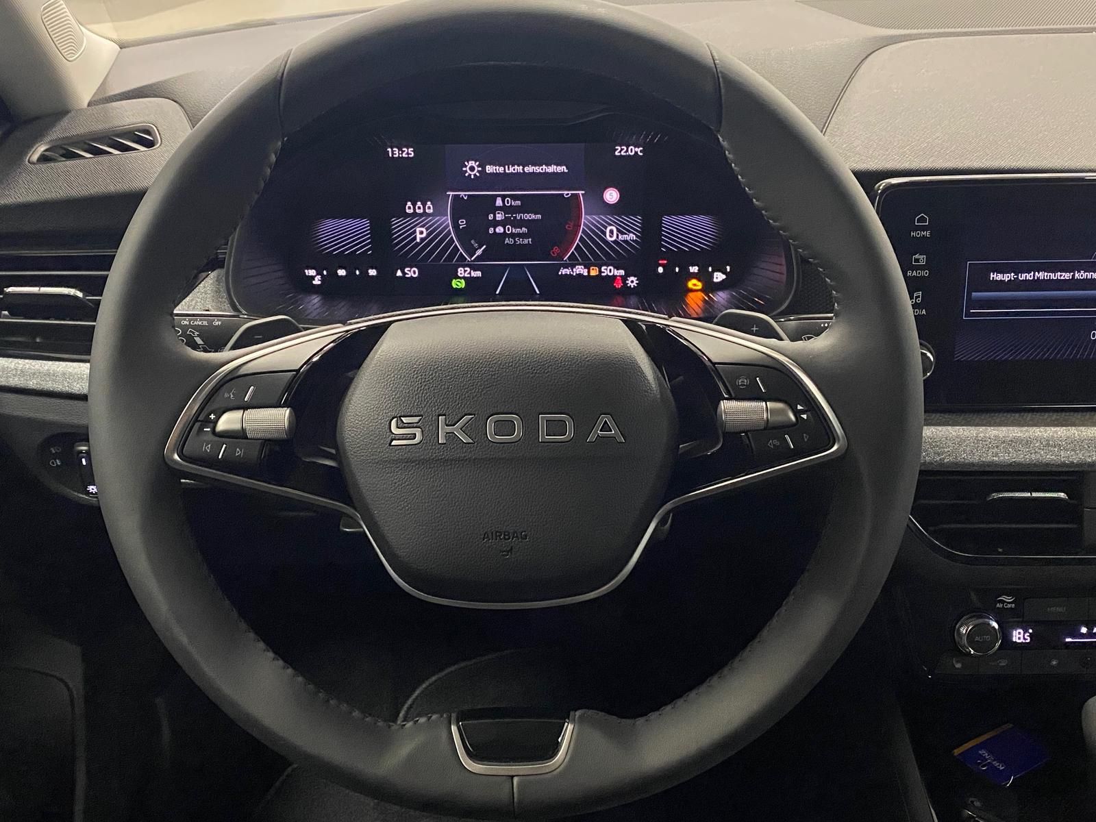 Fahrzeugabbildung SKODA Scala 1.0 TSI Selection APP+KLIMA+RFK+SITZHEIZ++