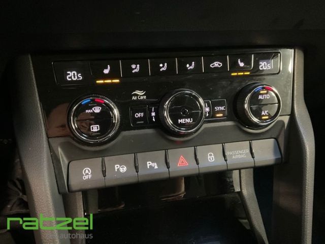 Fahrzeugabbildung SKODA Karoq Style TSI 1.5 Aut. El. Panodach digitales