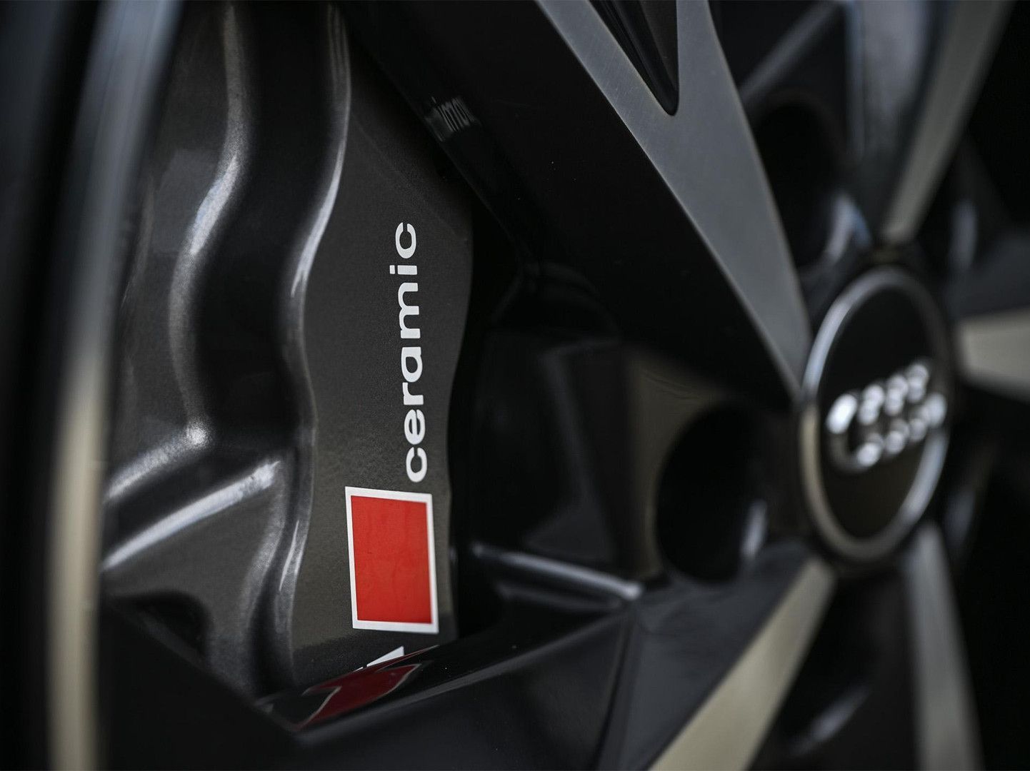 Audi R8 5.2 performance quattro | Audi Exclusive | Ce imagem 3
