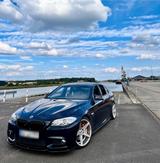 BMW F10 528i 3.0L - BMW 528 mit Benzin-Antrieb: Limousine, Automatik, 528i F10