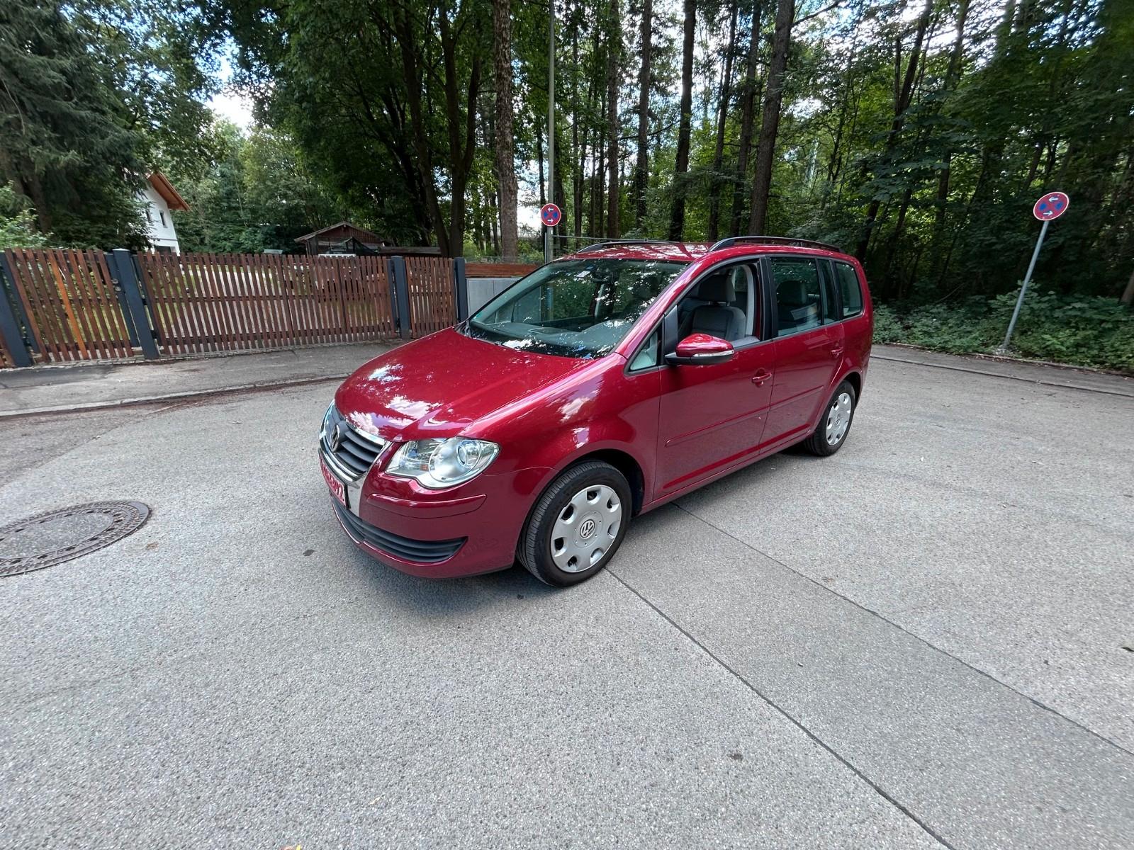 Volkswagen Touran Trendline Sitzplätze 7