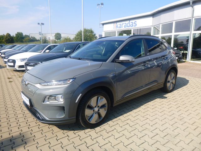 Fahrzeugabbildung Hyundai Kona Style Elektro 2WD >Wärmepumpe/KAM/NAV<