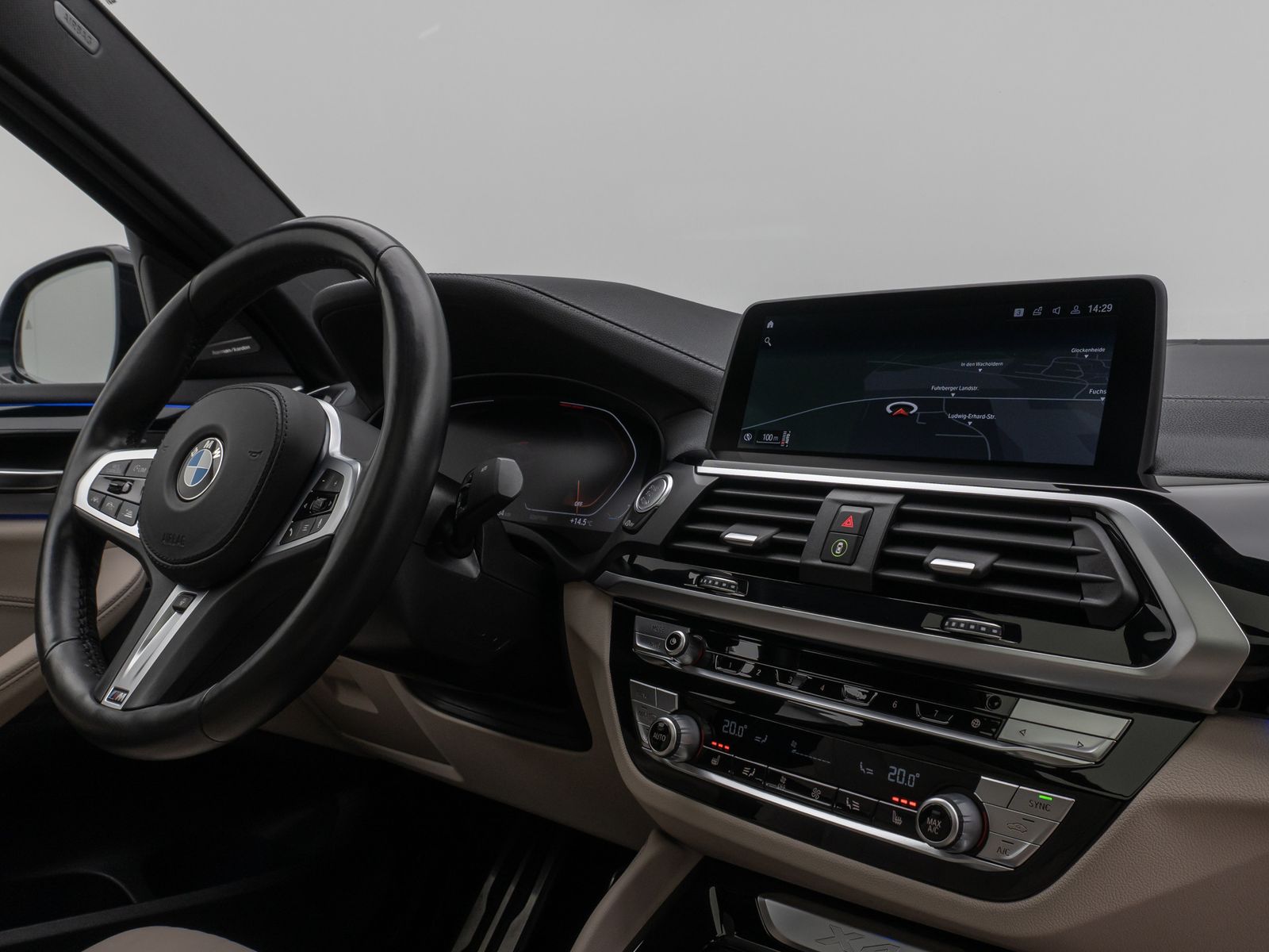 Fahrzeugabbildung BMW X4 xD30d M Sport Panorama Kamera HUD H/K AHK 21"