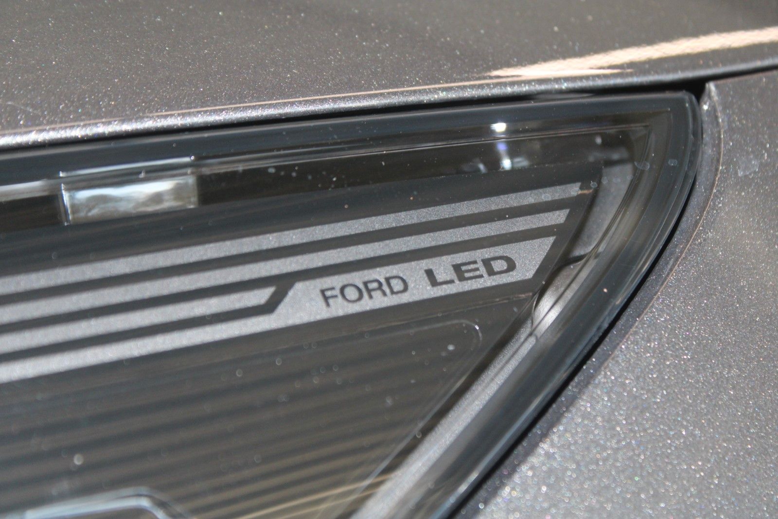 Fahrzeugabbildung Ford Kuga PHEV ST-Line GJR LED Cam WinterPaket uvm