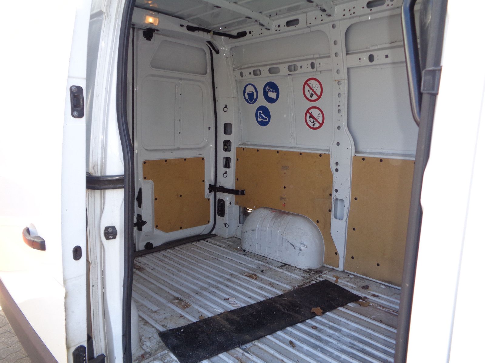 Fahrzeugabbildung Renault Master III Kasten L1H2 HKa 3,5t /SCHECKHEFT/MWST