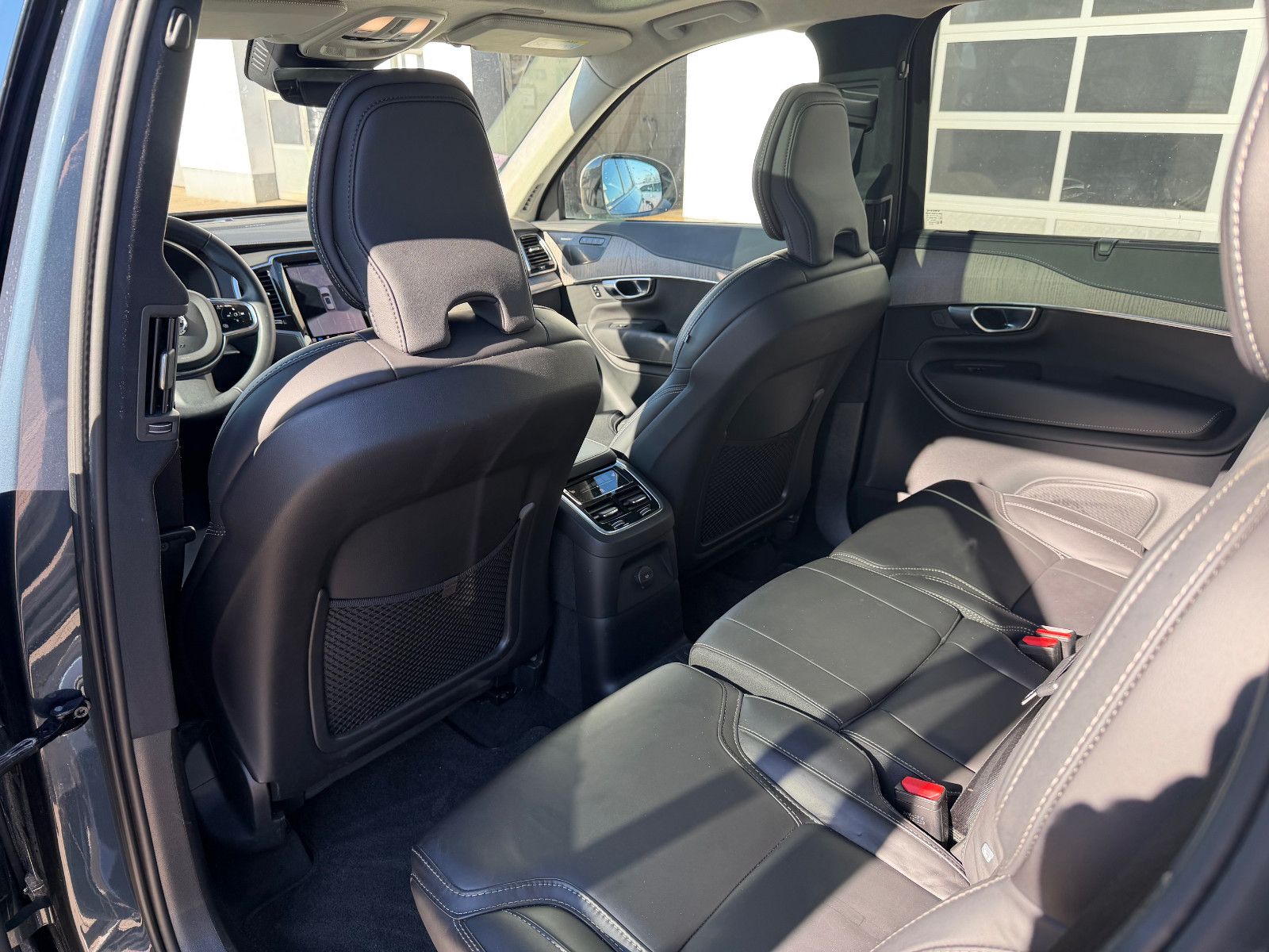 Fahrzeugabbildung Volvo XC90 T8 AWD Ultimate Dark*LUFT*AHK*360°*Massage*