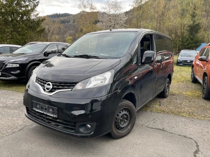 Image of Nissan NV200