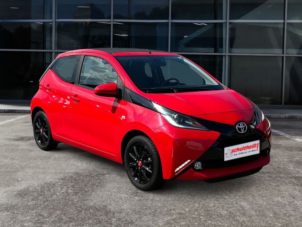 Fahrzeugabbildung Toyota Aygo x-wave