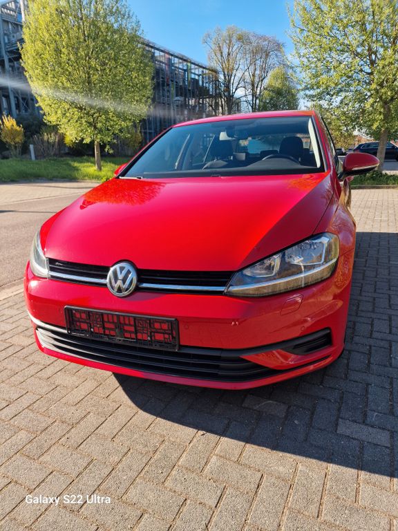 Image of Volkswagen Golf