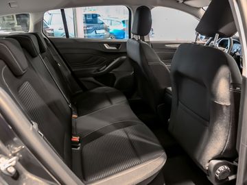 Ford Focus Turnier 1.0 EcoBoost Titanium Edition Navi