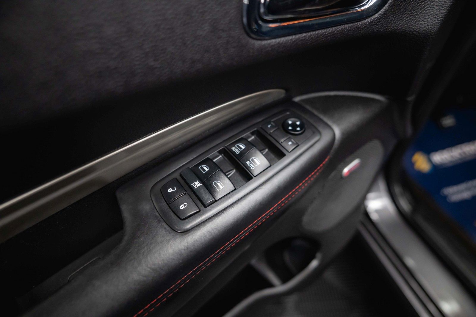 Fahrzeugabbildung Dodge Durango 3.6 V6 R/T 4x4 Night-Paket SRT Styling