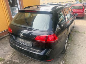 Volkswagen Golf - 5