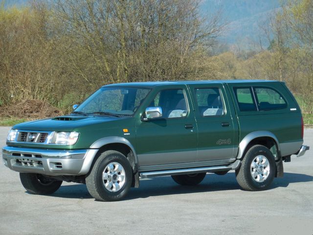 Nissan Navara 2,5 TDi 76kw original lack