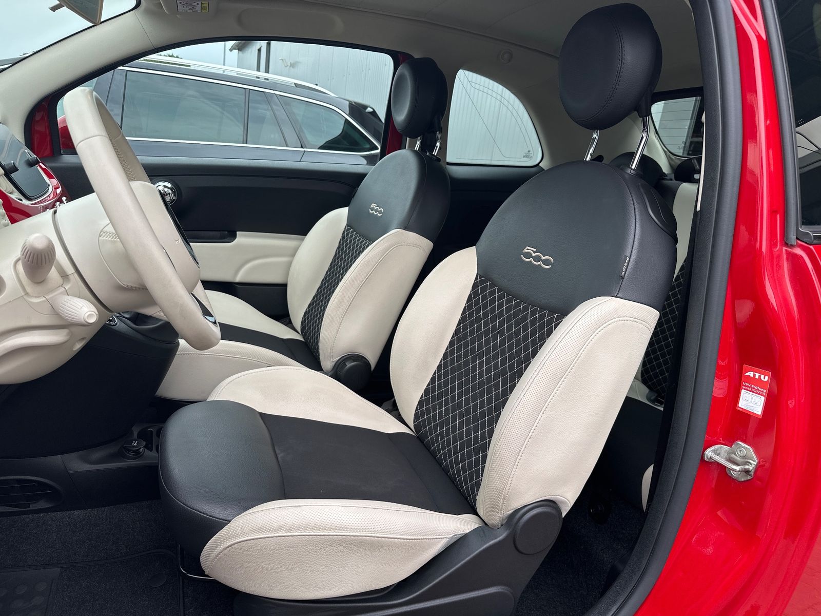 Fahrzeugabbildung Fiat 500C 1.0 GSE Mild-Hybrid Dolcevita CARPLAY