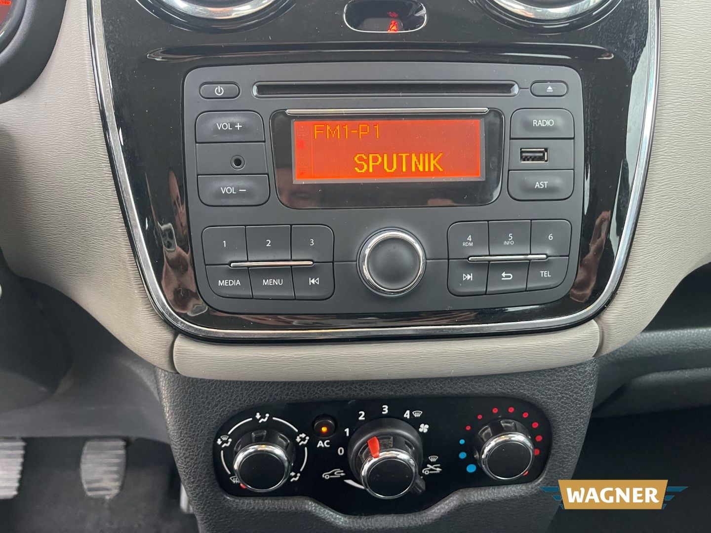 Fahrzeugabbildung Dacia Lodgy Laureate 4x2 1.5 dCi 110 FAP Klimaanlage