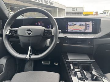 Bild 13 Opel Astra GS AT8/NAVI/SHZ+LHZ/PDC vo+hi+360Cam
