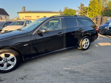 Mercedes E 200 - 4
