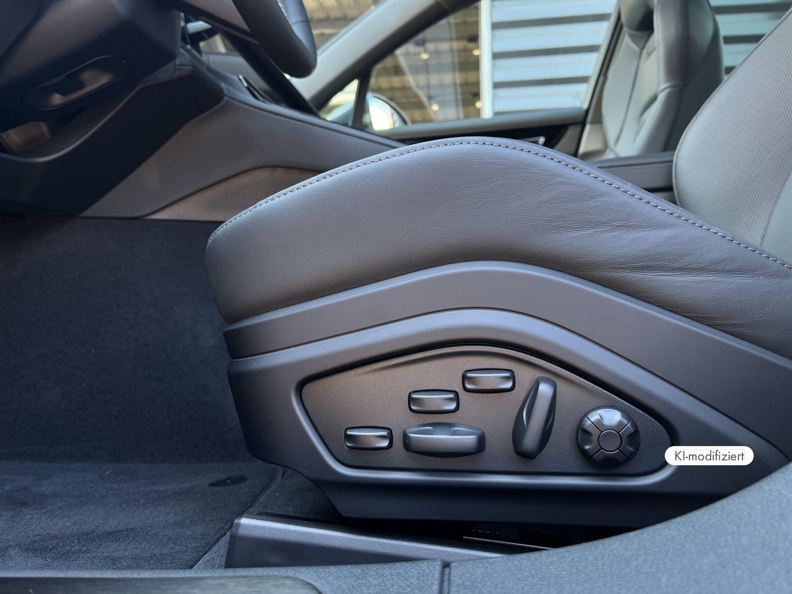 Porsche Panamera 4S E-Hybrid Active Ride,Pano.,Hinterach
