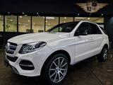 Mercedes-Benz GLE 350d 4Matic Panorama/LEDER/AHK/Designo/20" - gebrauchte Mercedes-Benz GLE 350 aus dem Jahr 2017