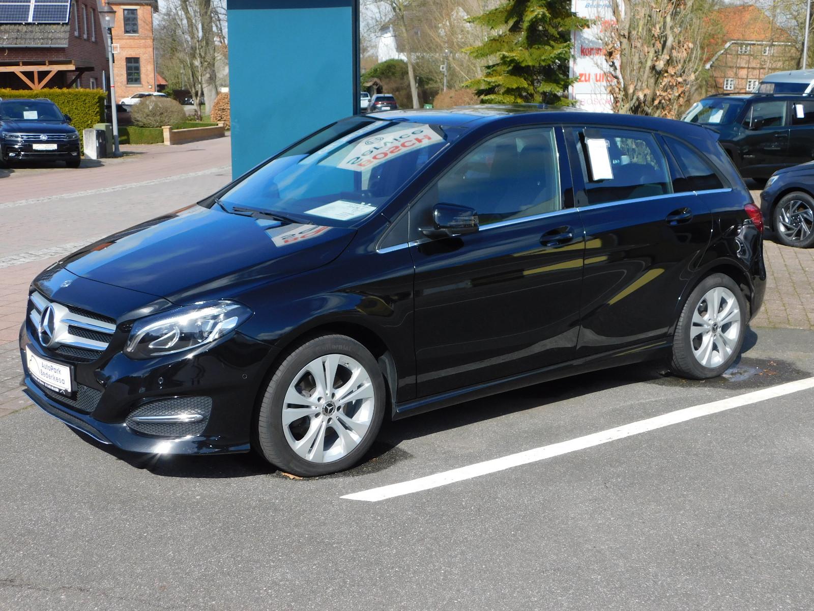 Mercedes-Benz B 200 Urban Autom.+Pano.-SD+LED+AHK schwenkb,